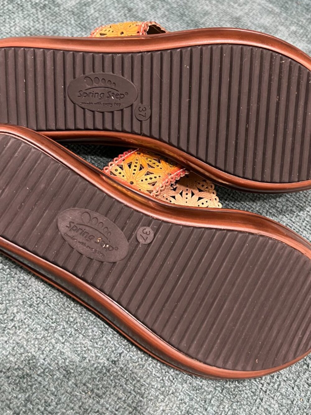 Spring Step L’Artiste Jobe size 37 Green Thong Sandals - Picture 11 of 11